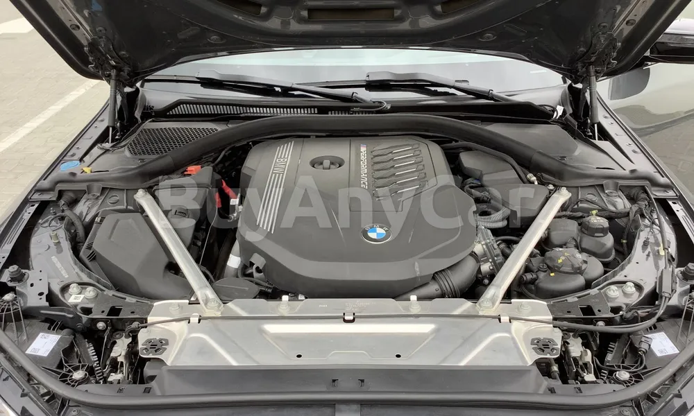 Vehicle photo 6
