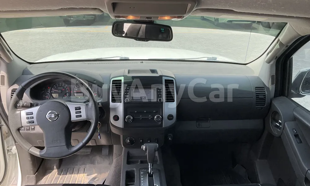 Vehicle photo 8