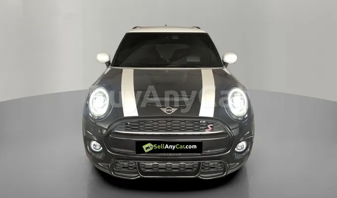 carsDetail