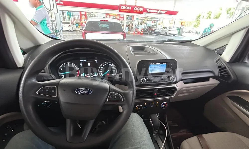 Vehicle photo 4
