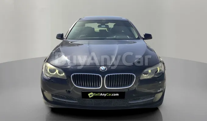 carsDetail