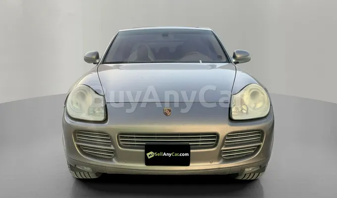 carsDetail