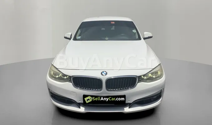 carsDetail