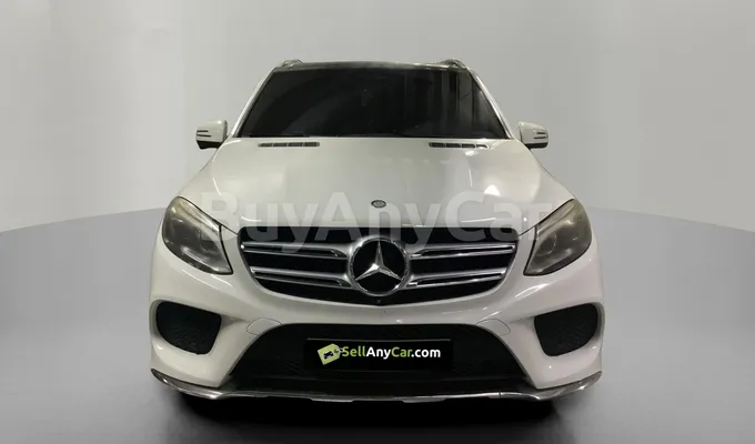 carsDetail