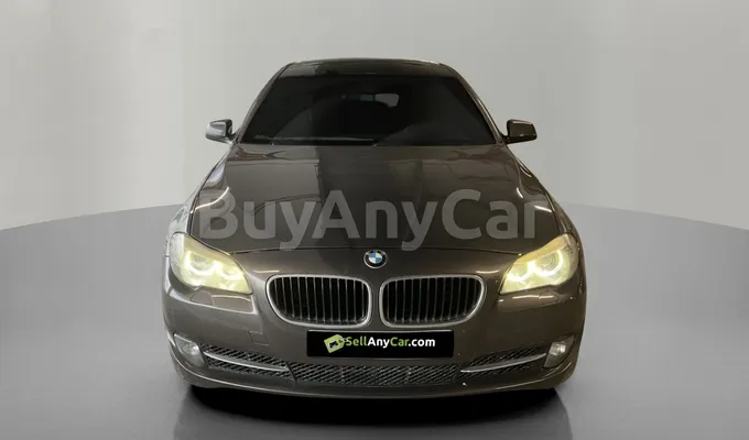 carsDetail