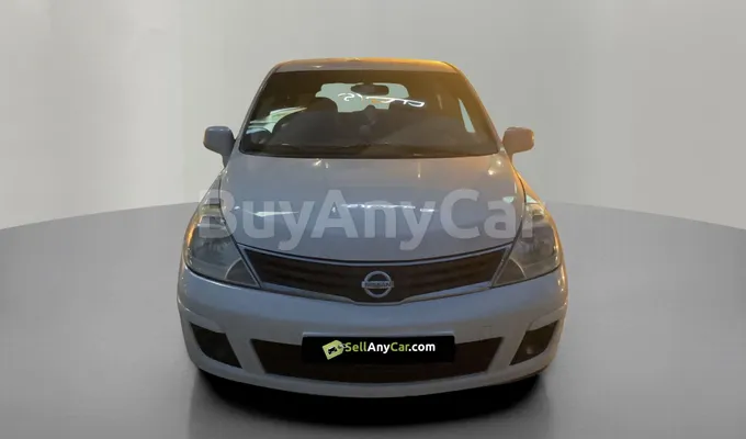 carsDetail