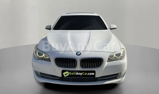 carsDetail
