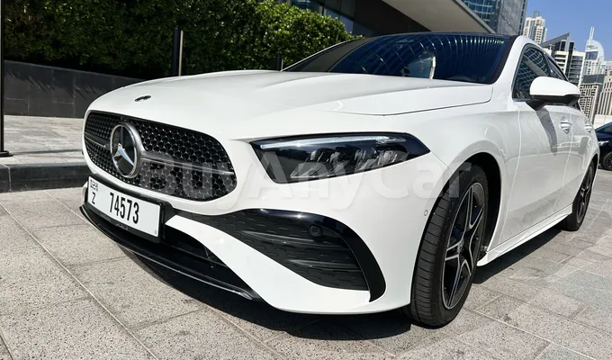 carsDetail