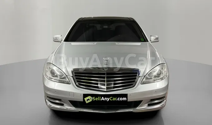 carsDetail