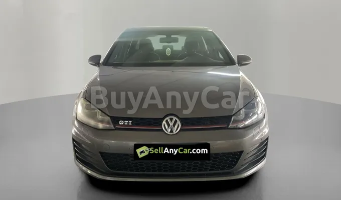carsDetail