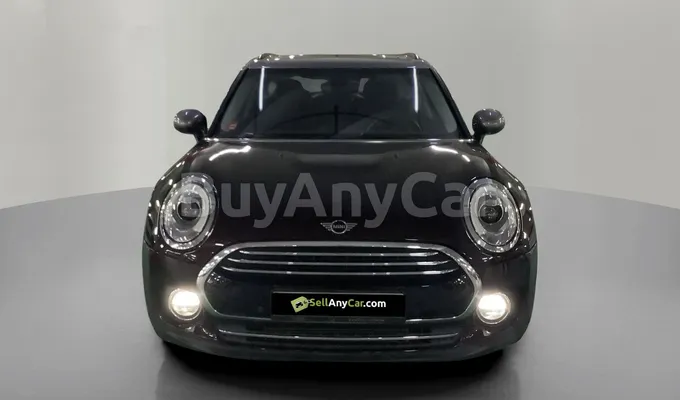carsDetail