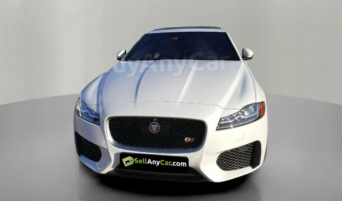 carsDetail
