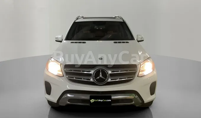 carsDetail