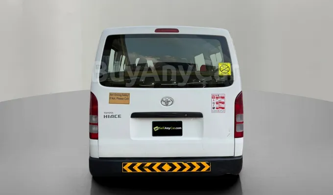 carsDetail