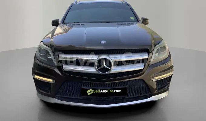 carsDetail