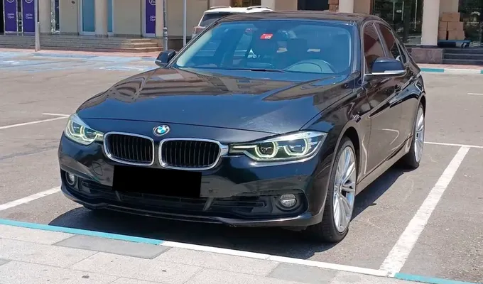 carsDetail