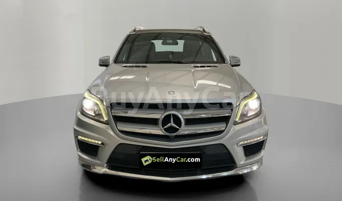 carsDetail