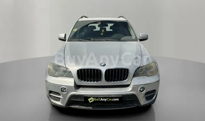 carsDetail