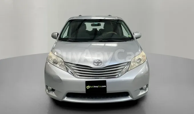 carsDetail