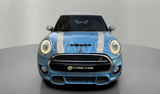 carsDetail