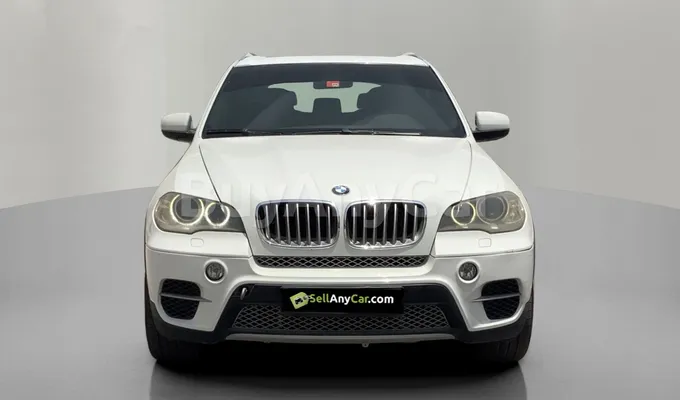 carsDetail
