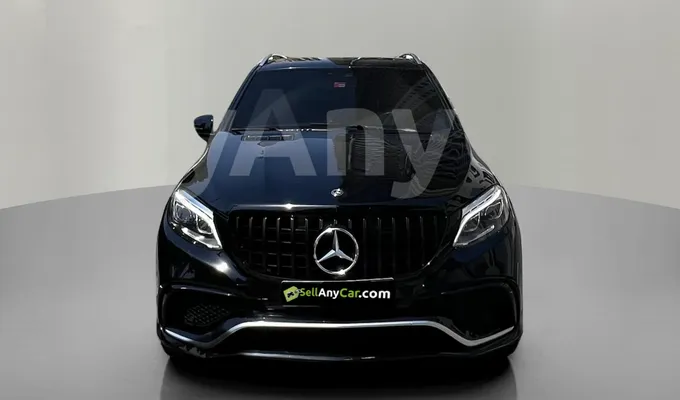 carsDetail