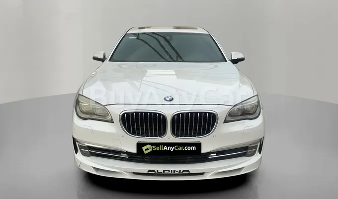 carsDetail