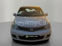 Nissan Tiida 2013