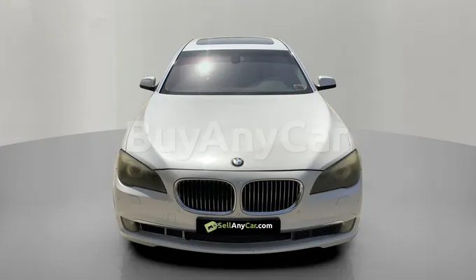 carsDetail