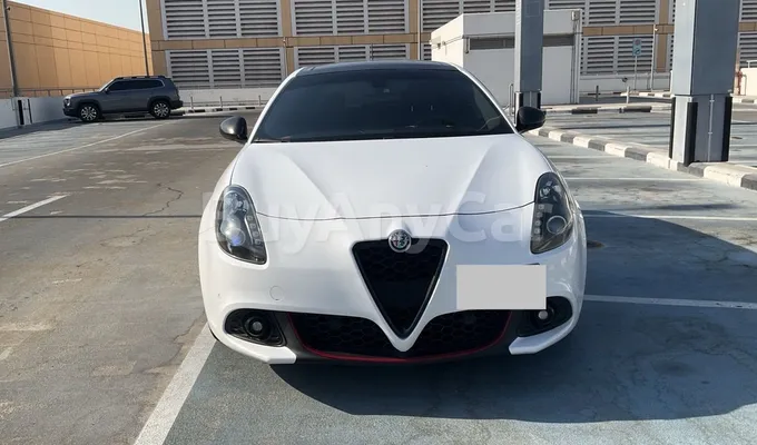carsDetail