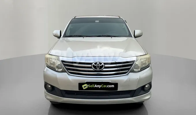 carsDetail