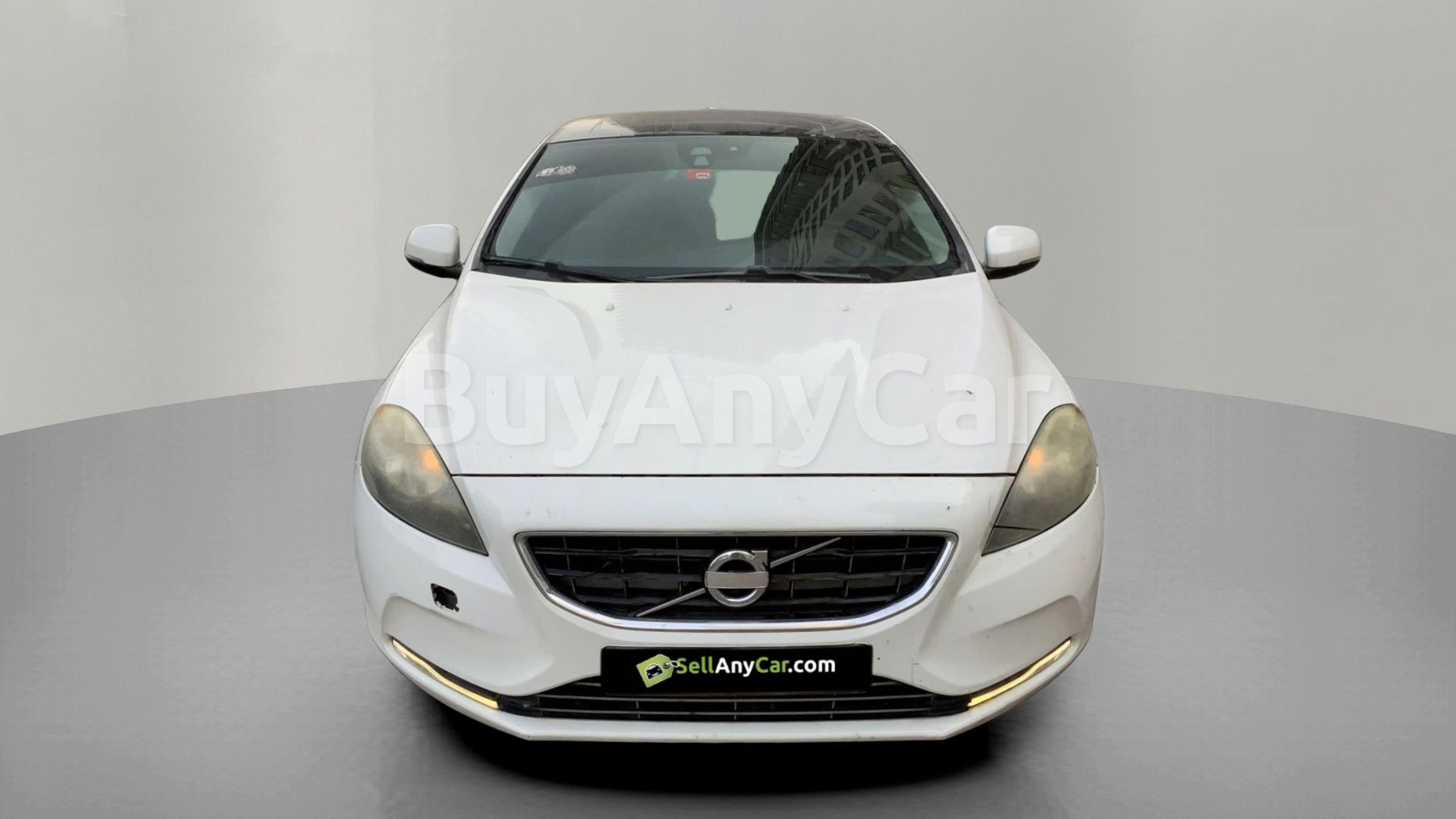 2014 Volvo V40