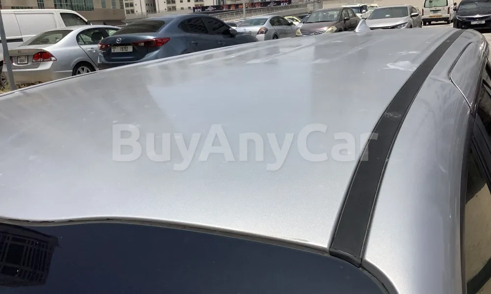 Vehicle photo 5