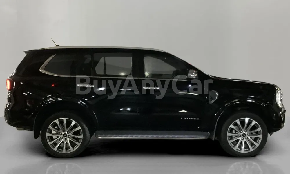 Vehicle photo 3