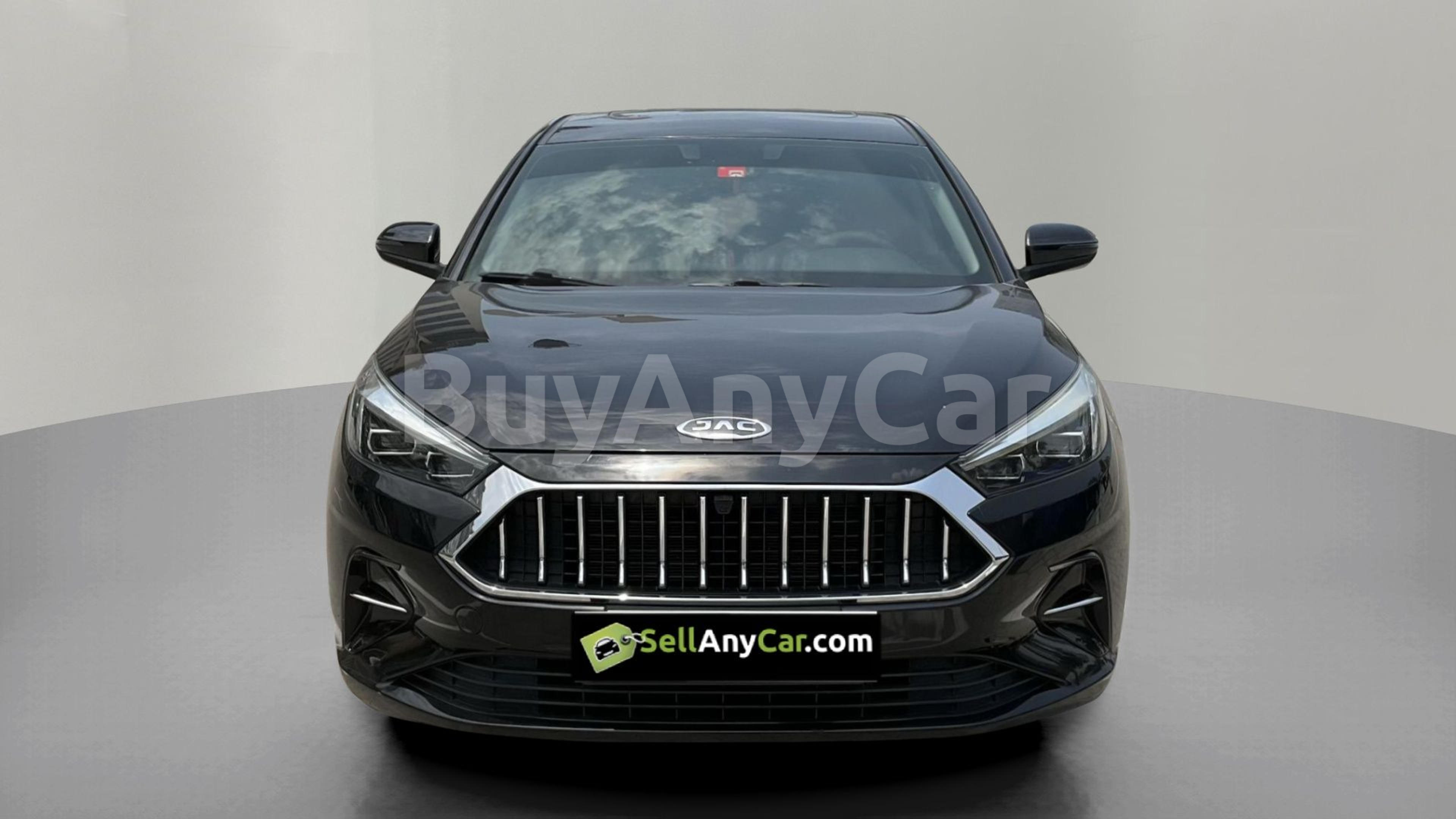 2023 JAC J7