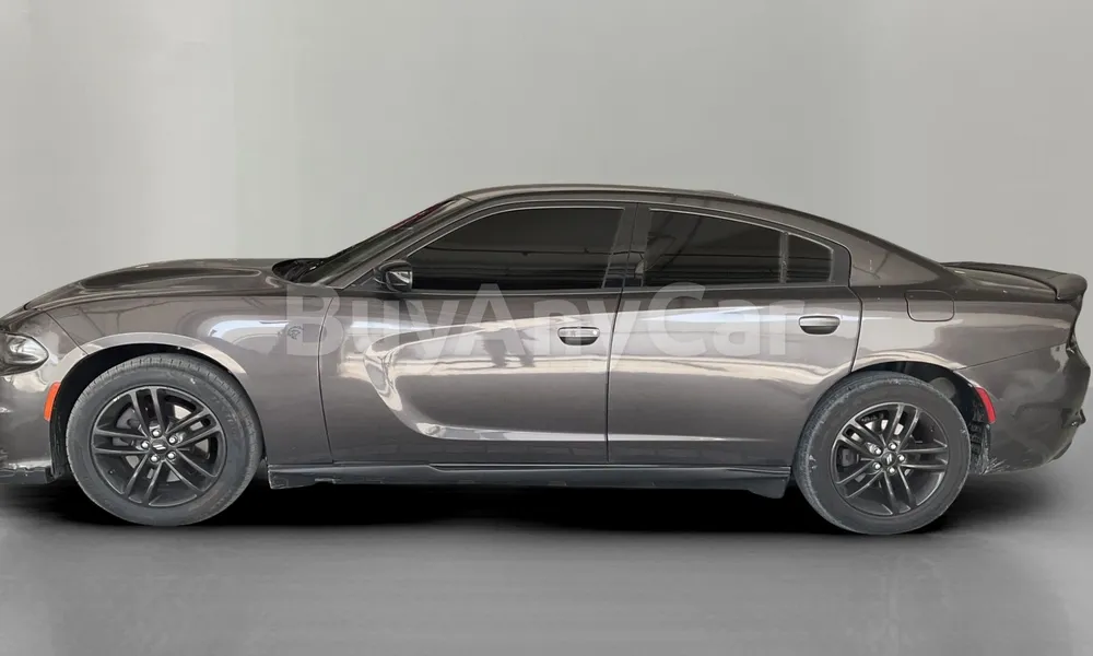 Vehicle photo 4