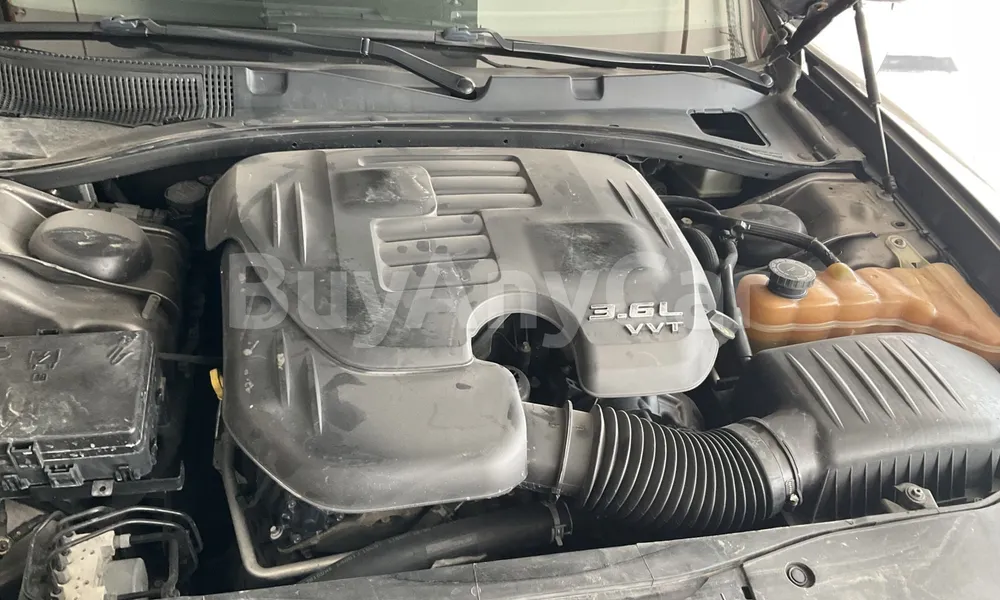 Vehicle photo 8