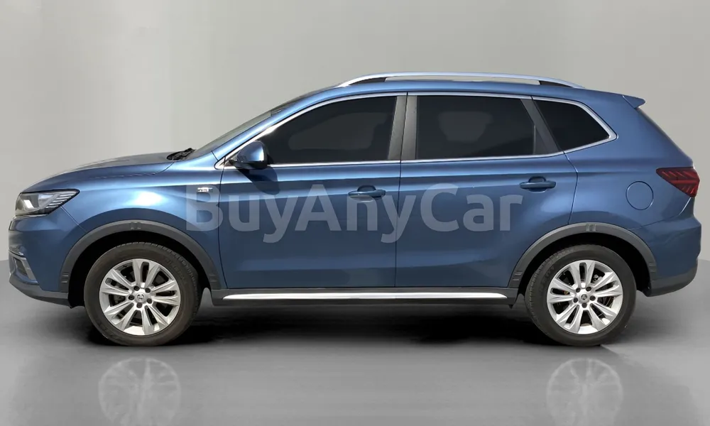 Vehicle photo 4