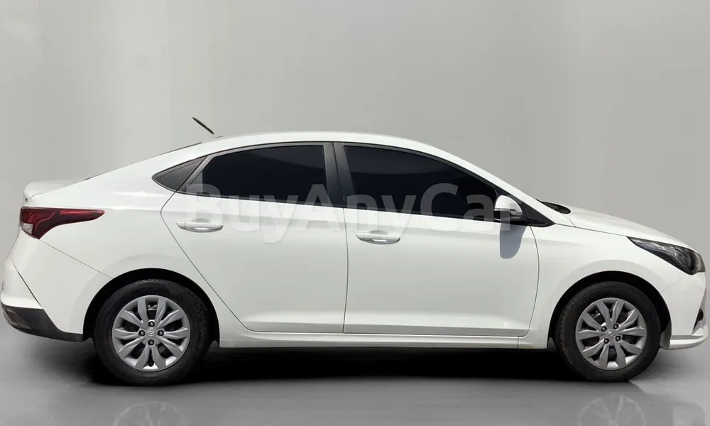 Vehicle photo 4