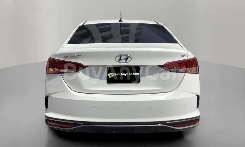 Vehicle photo 2