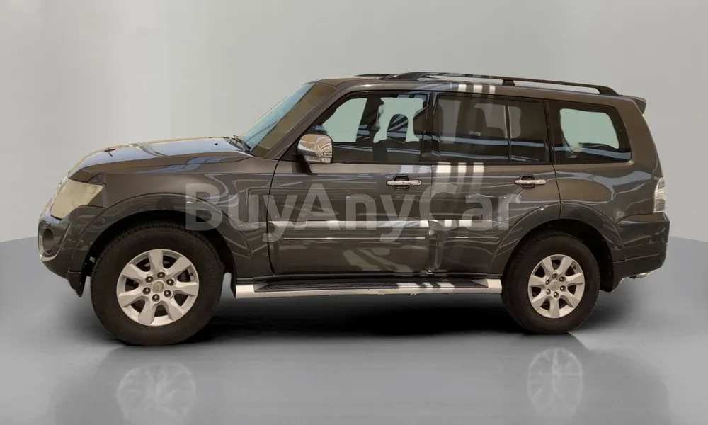 Vehicle photo 4