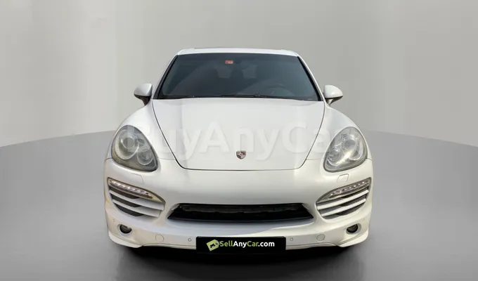 carsDetail