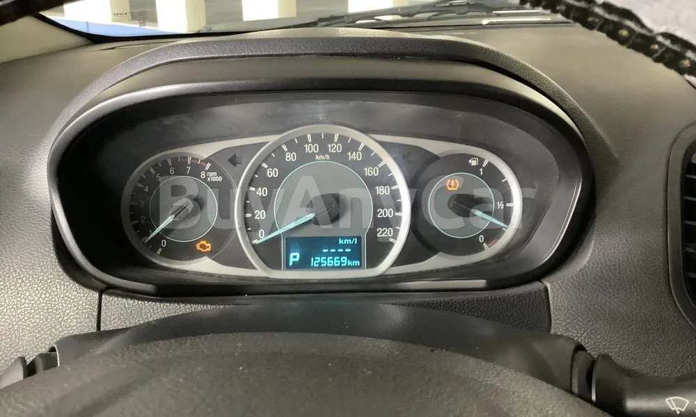 Vehicle photo 6