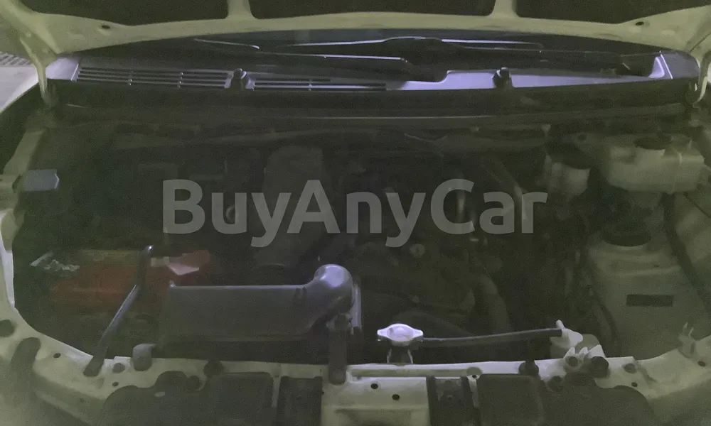 Vehicle photo 6