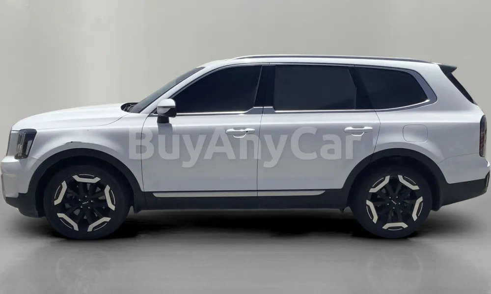 Vehicle photo 4