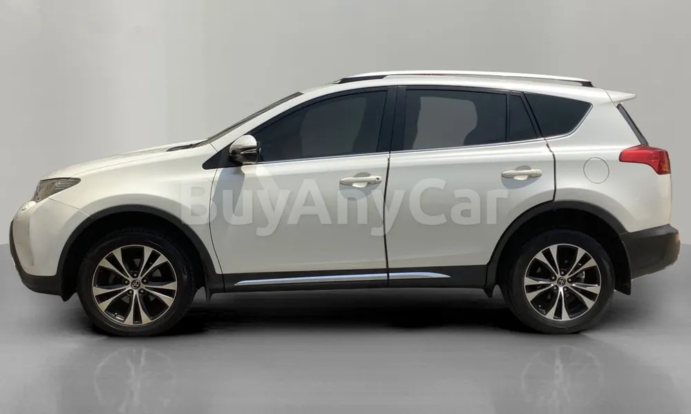 Vehicle photo 4