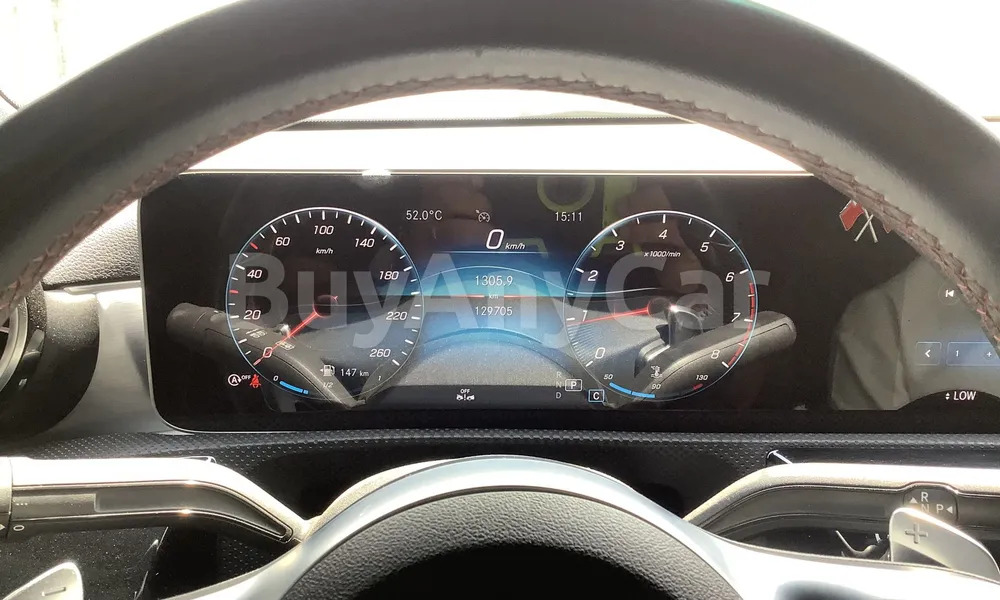 Vehicle photo 5