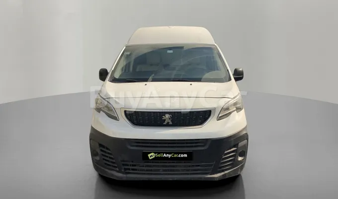 carsDetail