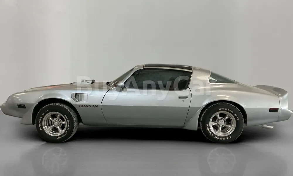 Vehicle photo 4