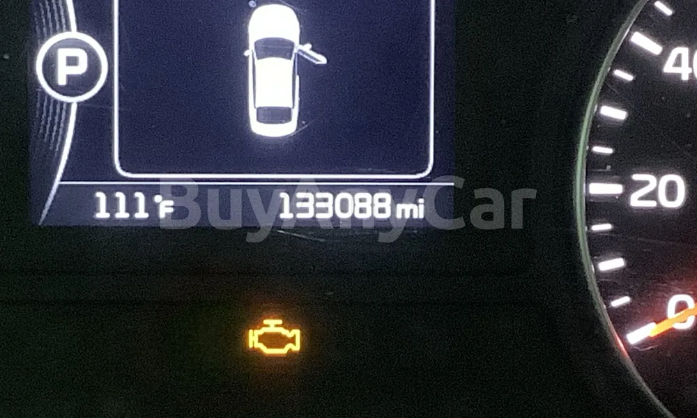 Vehicle photo 6